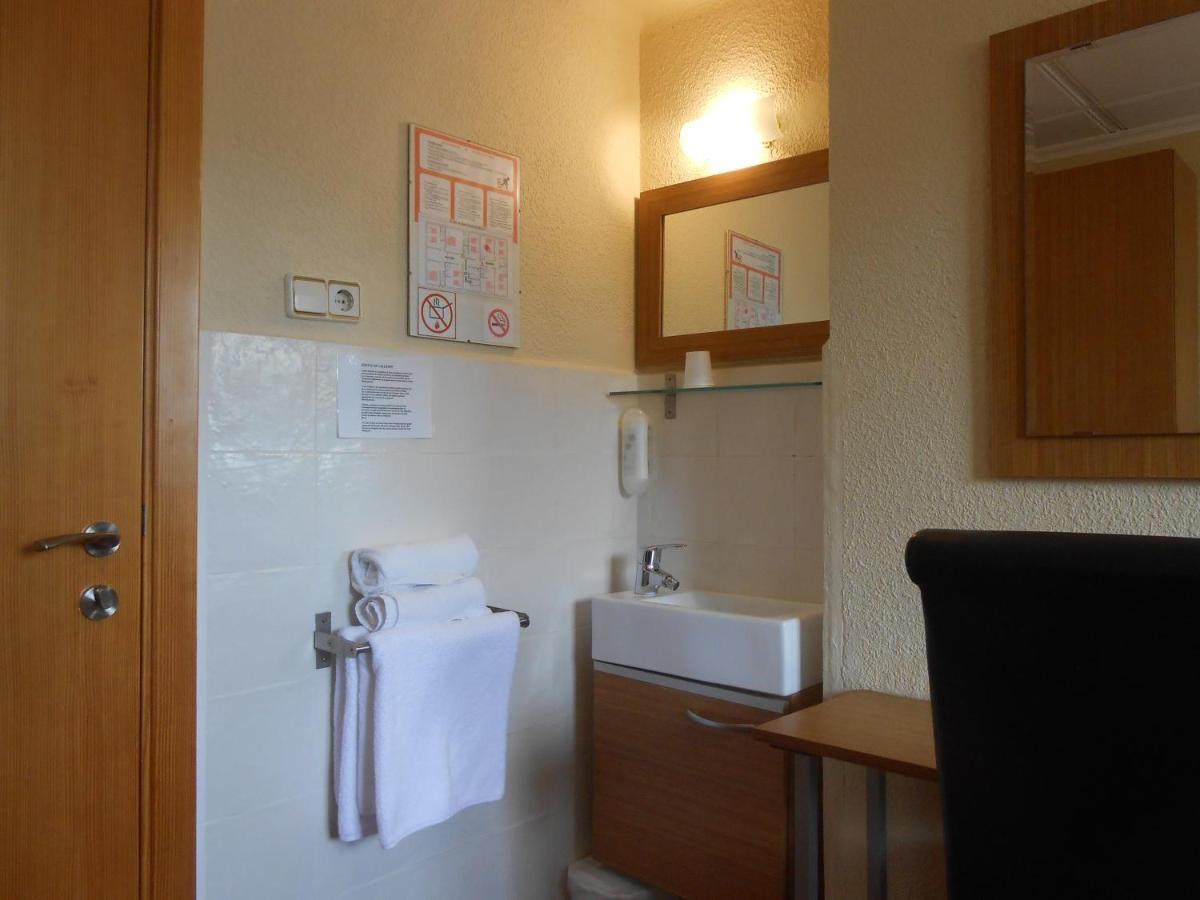 Hostal El Callejon Tarragona Eksteriør bilde