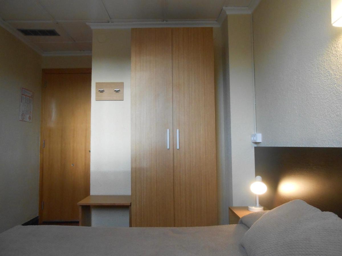 Hostal El Callejon Tarragona Eksteriør bilde
