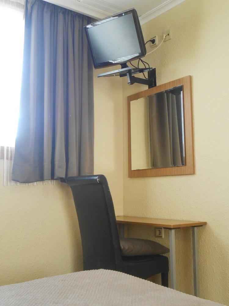 Hostal El Callejon Tarragona Eksteriør bilde
