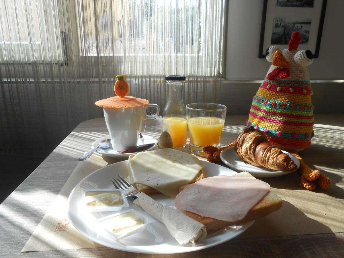 Hostal El Callejon Tarragona Eksteriør bilde